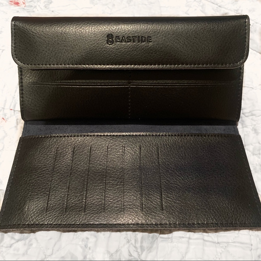 New Genuine Pebbled Leather Trifold Flap Wallet